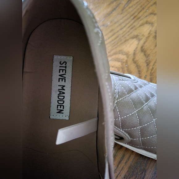 Steve Madden slip on sneaker or loafer - Picture 3 of 6